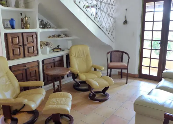 Réf 141 ,seignosse Les Bourdaines , Bouharde Classée 3 étoiles, à 600 M Plage, 10 Personnes Seignosse